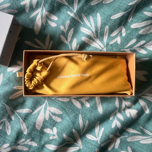 Latte Clear/pink glasses transition lenses - Picture 4 of 5